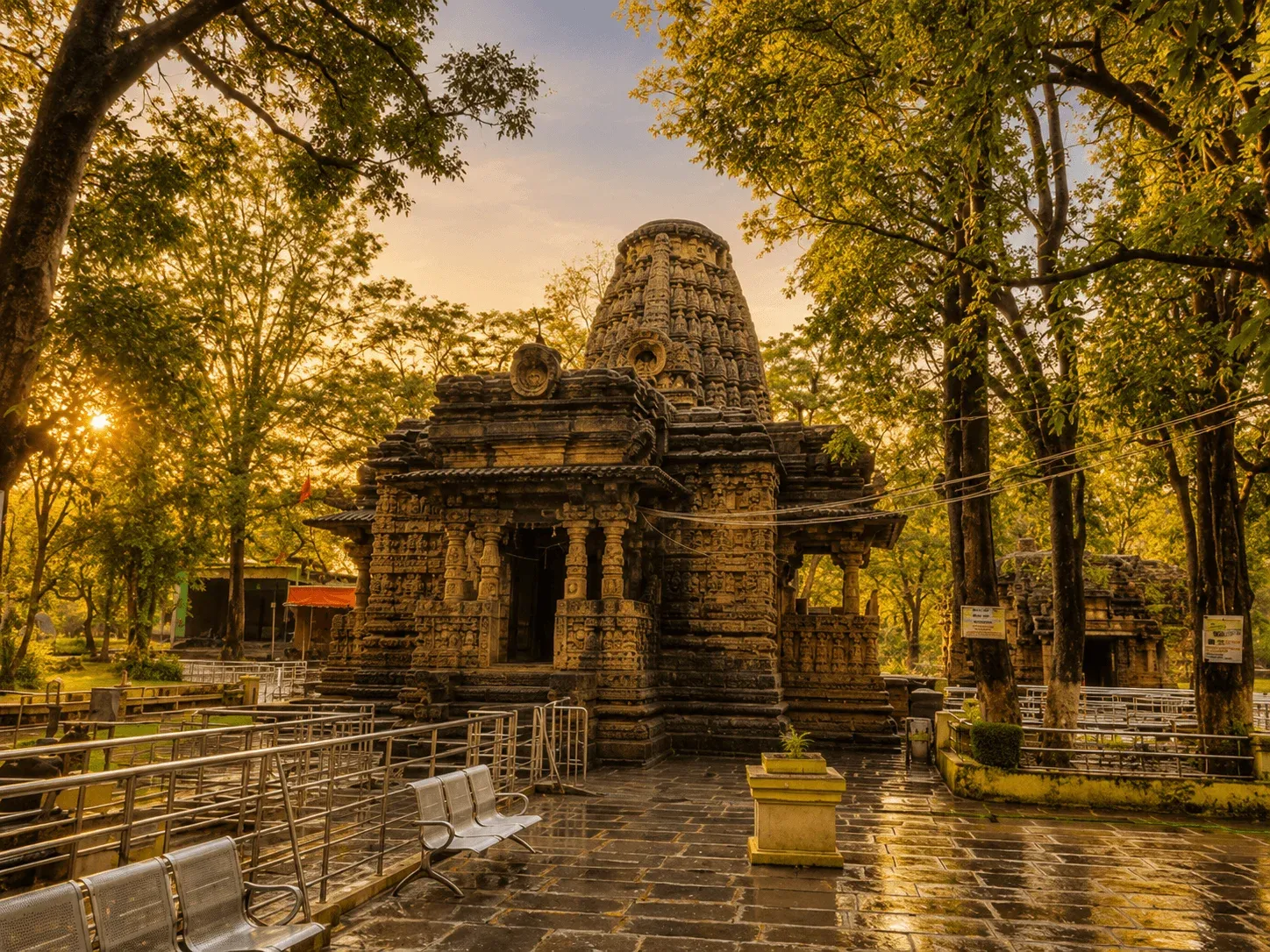 Bhoramdeo Temple main shikhara